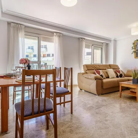 דירה Malagasuite Lovely & Comfy